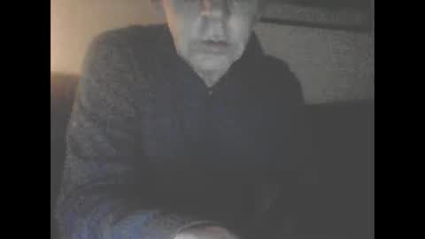 Snapshot of icemandude chatting on 10.18.25 icemandude online show from 10.18.25