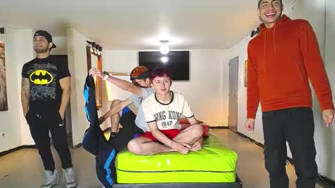 THOMAS AND DAMIAND online show from 11.16.25