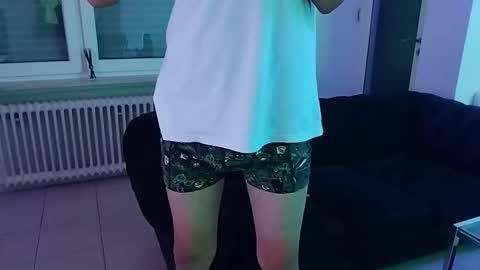 icheinfachich13 online show from 09.18.25