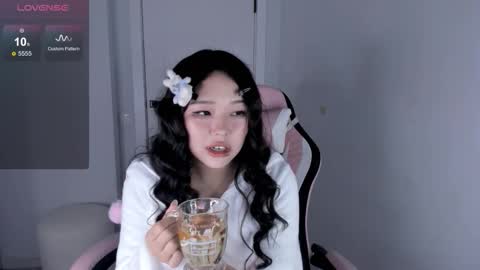 Hitomi   online show from 11.21.25