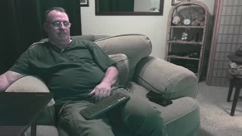 Snapshot of icihristopher chatting on 01.05.25 Christopher online show from 01.05.25