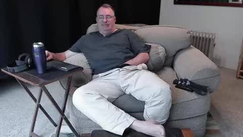 Snapshot of icihristopher chatting on 02.18.25 Christopher online show from 02.18.25