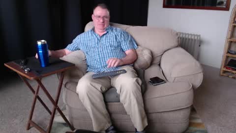 Snapshot of icihristopher chatting on 02.20.25 Christopher online show from 02.20.25