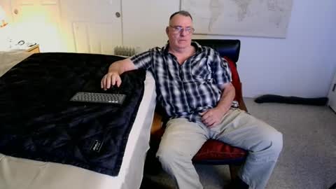 Snapshot of icihristopher chatting on 10.02.25 Christopher online show from 10.02.25