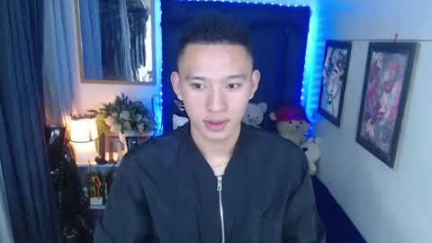 Snapshot of iconicmateo chatting on 01.19.25 Mateo online show from 01.19.25