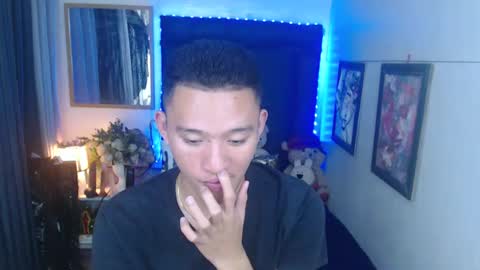 Snapshot of iconicmateo chatting on 01.21.25 Mateo online show from 01.21.25