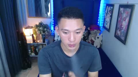 Snapshot of iconicmateo chatting on 01.23.25 Mateo online show from 01.23.25