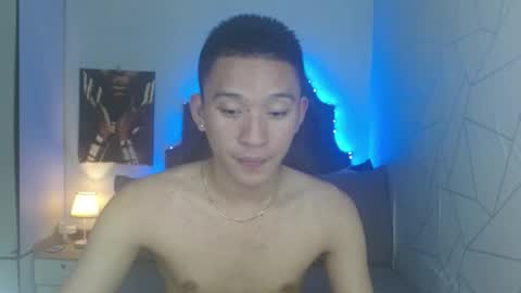 Snapshot of iconicmateo chatting on 02.01.25 Mateo online show from 02.01.25