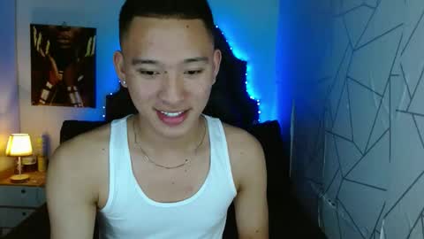 Snapshot of iconicmateo chatting on 02.26.25 Mateo online show from 02.26.25