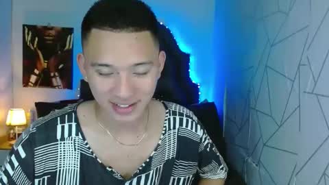 Snapshot of iconicmateo chatting on 02.27.25 Mateo online show from 02.27.25