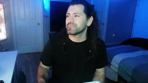 Snapshot of icy_ivy chatting on 01.08.25 Ivan online show from 01.08.25