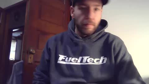 Snapshot of icyfucktoy chatting on 03.05.25 icyfucktoy online show from 03.05.25