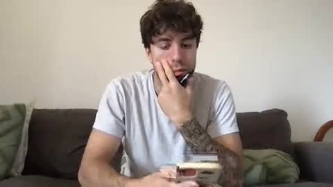 Snapshot of icyninesix chatting on 10.30.25 icyninesix online show from 10.30.25