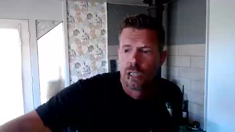 idiocracy517035 online show from 10.12.25