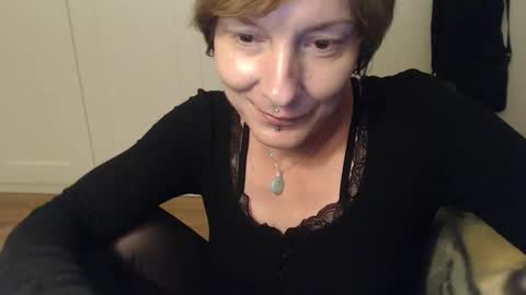 Snapshot of ifk_donkeysfr chatting on 09.16.25 Ifk Donkeys online show from 09.16.25