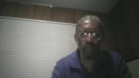 Snapshot of igasu chatting on 09.18.25 igasu online show from 09.18.25