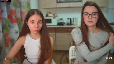 Julia and Mira online show from 12.03.24