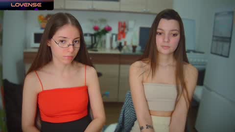 Julia and Mira online show from 02.08.25