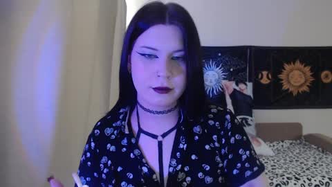 Snapshot of iintimate_flesh chatting on 05.22.26 Vella online show from 05.22.26