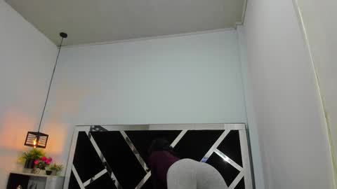 Isabella online show from 01.19.26