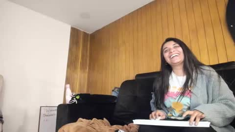 Snapshot of iko_deli chatting on 03.10.25 valentina online show from 03.10.25