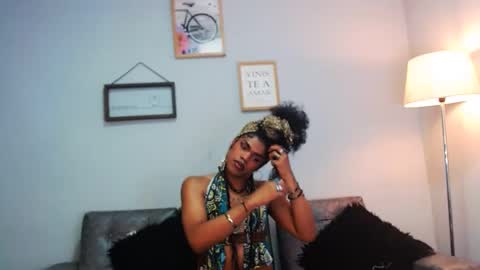 Snapshot of ile_matamba chatting on 10.04.25 ile_matamba online show from 10.04.25