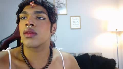 Snapshot of ile_matamba chatting on 10.12.25 ile_matamba online show from 10.12.25