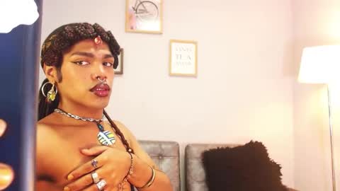 Snapshot of ile_matamba chatting on 10.13.25 ile_matamba online show from 10.13.25