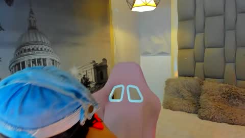 Snapshot of ile_matamba chatting on 10.20.25 ile_matamba online show from 10.20.25