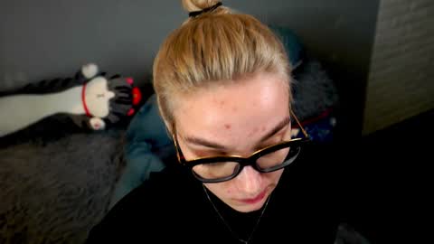 Snapshot of ileanacampbel chatting on 02.26.25 ileanacampbel online show from 02.26.25