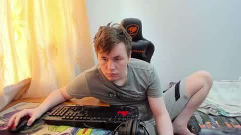 Snapshot of iliaskrislove chatting on 06.17.26 iliaskris online show from 06.17.26