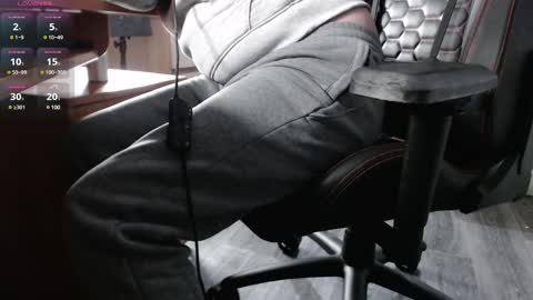 Snapshot of iliaskrisloveee chatting on 02.21.25 lord online show from 02.21.25