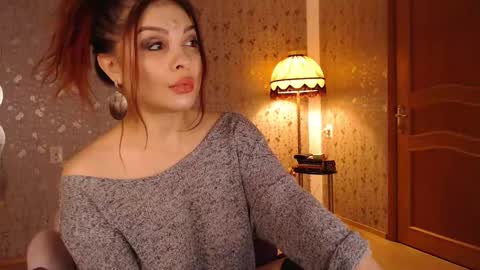 Snapshot of iliveinparadise chatting on 02.23.25 Adelia online show from 02.23.25