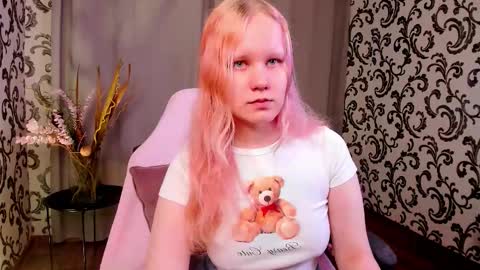 Annie online show from 09.23.25