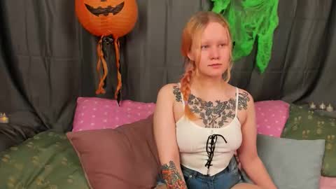 Annie online show from 10.31.25