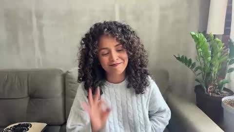 Snapshot of illaroom chatting on 12.10.24 Kloe online show from 12.10.24