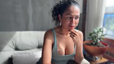 Kloe online show from 11.28.25