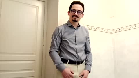 Snapshot of ilovecuteguy79 chatting on 03.25.26 ilovecuteguy79 online show from 03.25.26