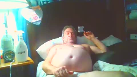 Snapshot of ilovetoshowoffagain chatting on 09.18.25 ilovetoshowoffagain online show from 09.18.25