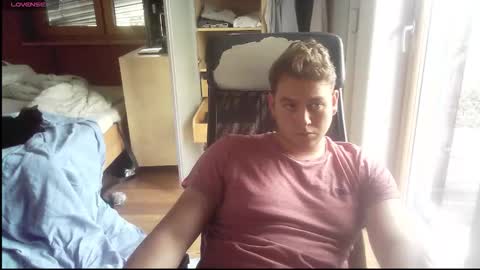 Snapshot of iloveyoutoo2000 chatting on 09.26.25 iloveyoutoo2000 online show from 09.26.25