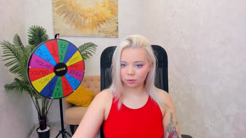 Roxy online show from 12.04.24