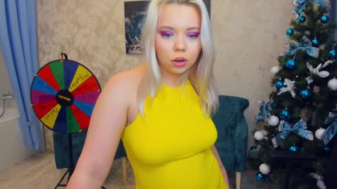 Roxy online show from 12.22.24