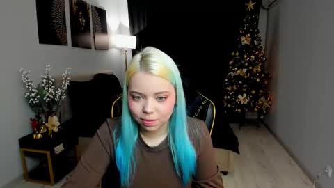 Roxy online show from 12.17.25