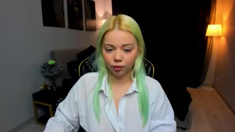 Roxy online show from 03.15.26