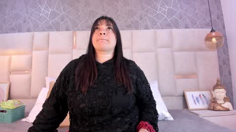 Alaya online show from 01.05.25