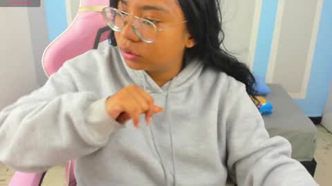 Snapshot of im_angels7 chatting on 01.07.25 Angela online show from 01.07.25