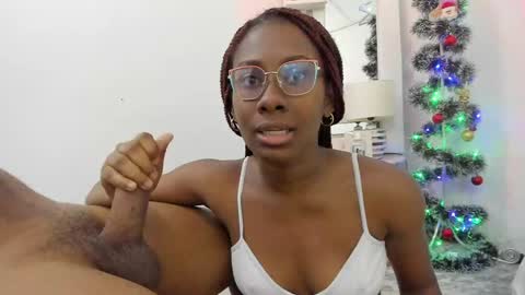 Snapshot of im_ariana chatting on 12.31.24 Ariana online show from 12.31.24