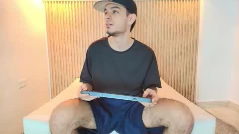 Snapshot of im_bull chatting on 01.13.26 BULL online show from 01.13.26