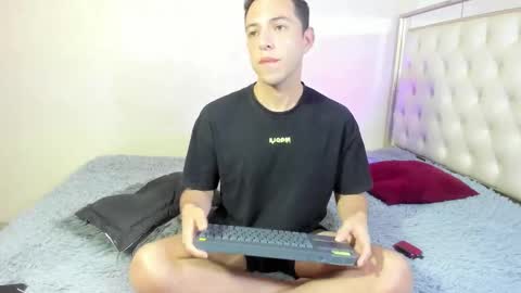 Snapshot of im_emilianolux chatting on 10.24.25 IM EMILIANOLUX online show from 10.24.25