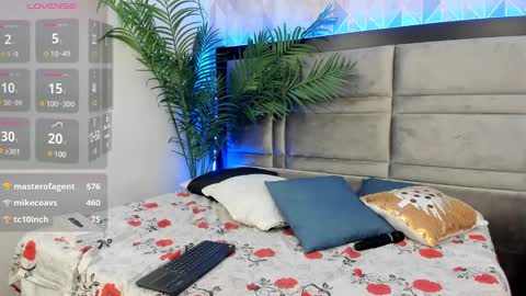  Im Gaia online show from 12.26.24
